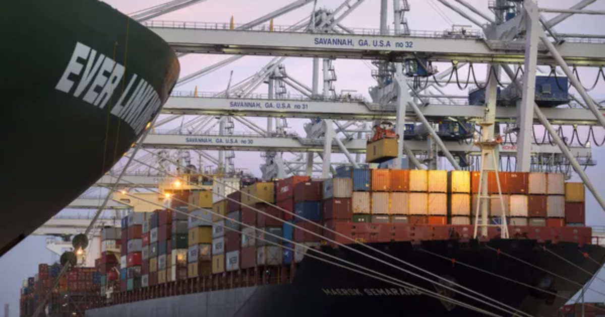 Nova rota marítima entre Ceará e Ásia aumenta exportações de carne bovina em 48% e movimenta mais de 32 mil contêineres.