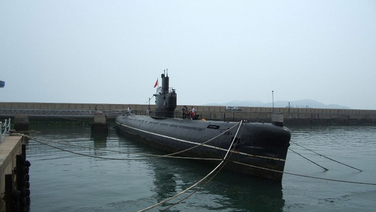 Submarino francês, desaparecido em 1942, é encontrado após 83 anos ao largo de Cádiz, na Espanha, com localização confirmada em 17 de novembro de 2025